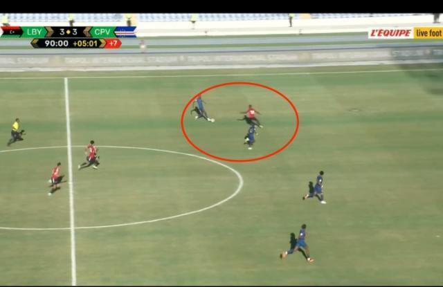 争议判罚,蒋圣龙红牌,当罚,世界杯比分,2026世界杯,实时比分,赛事统计,足球直播