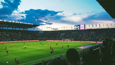 中国男子冰壶队亚冬会两连胜佳绩